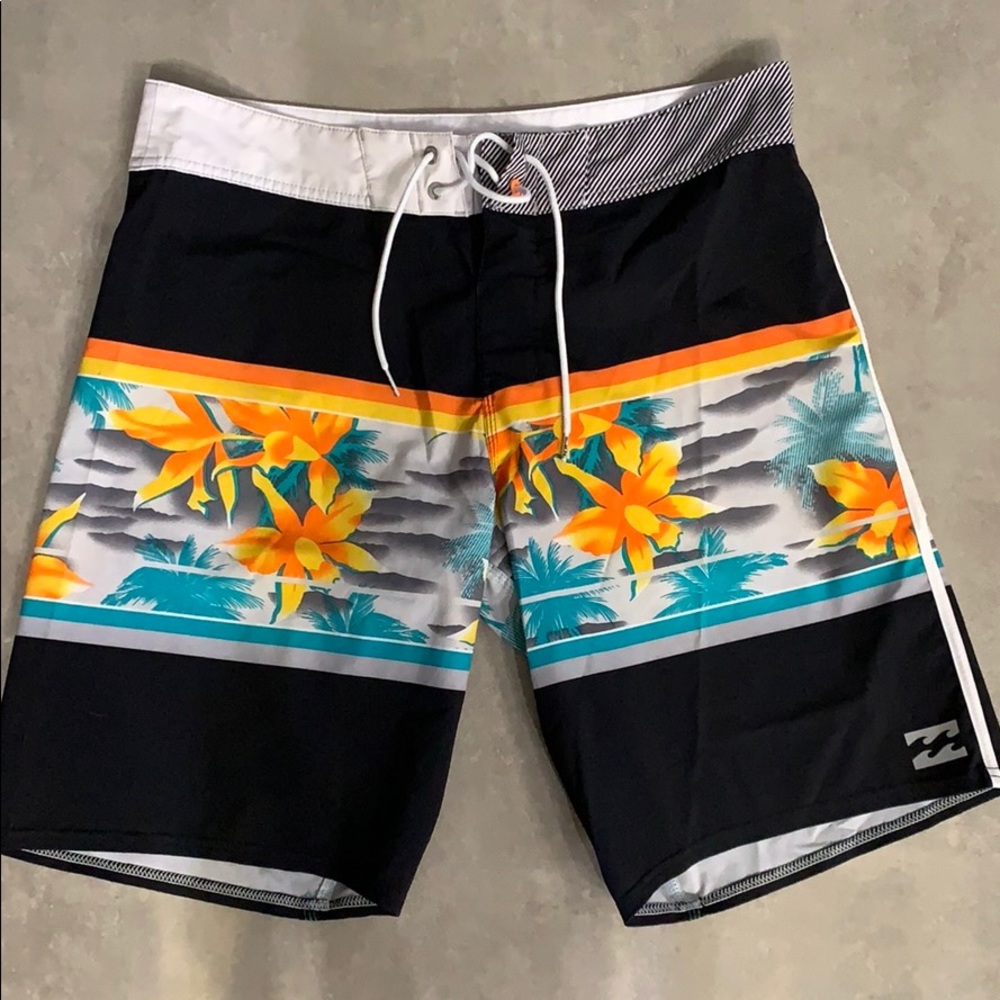 Billabong board short